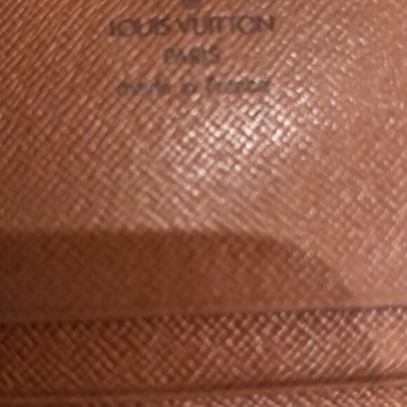 Louis Vuitton Wallet - Picture 8 of 9